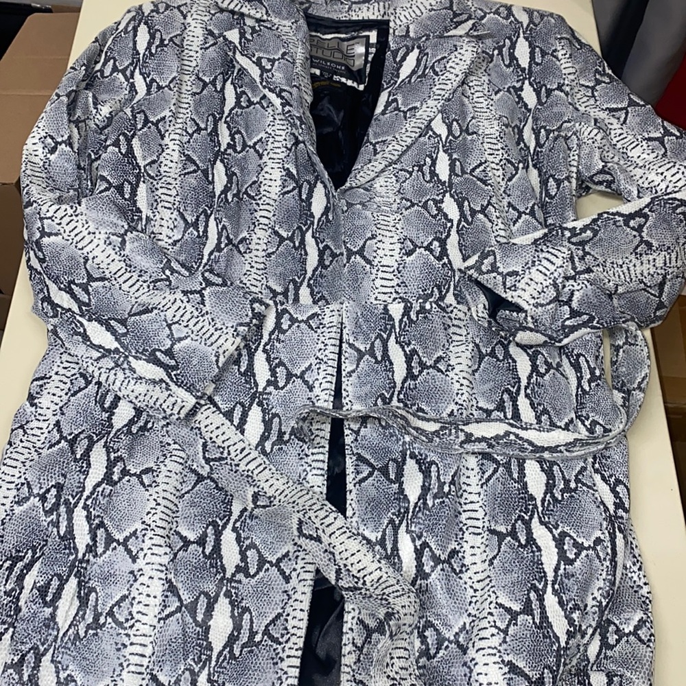 Pelle Studio Womens Snake Skin Long Jacket. Size M.